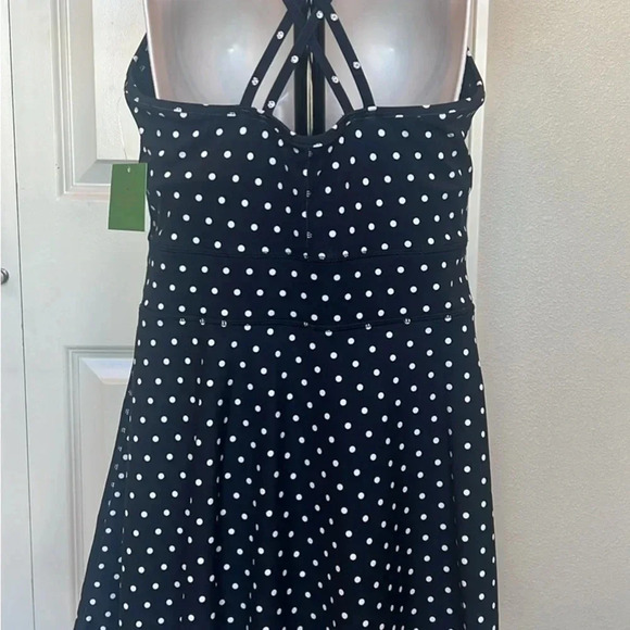 Kate Spade athletic dress black polkadot built-in shorts Medium NEW M - Picture 2 of 6